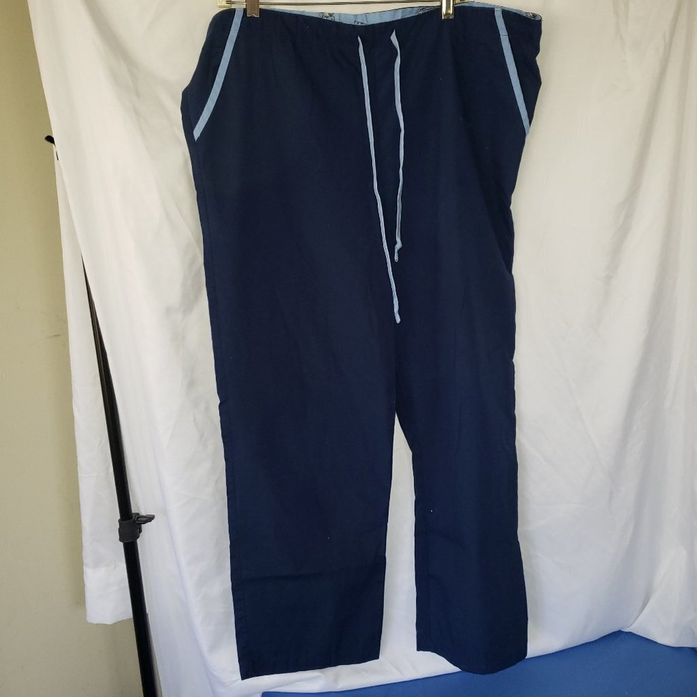 Ladies UNC DUDZ Scrubs in Carolina Blue - L